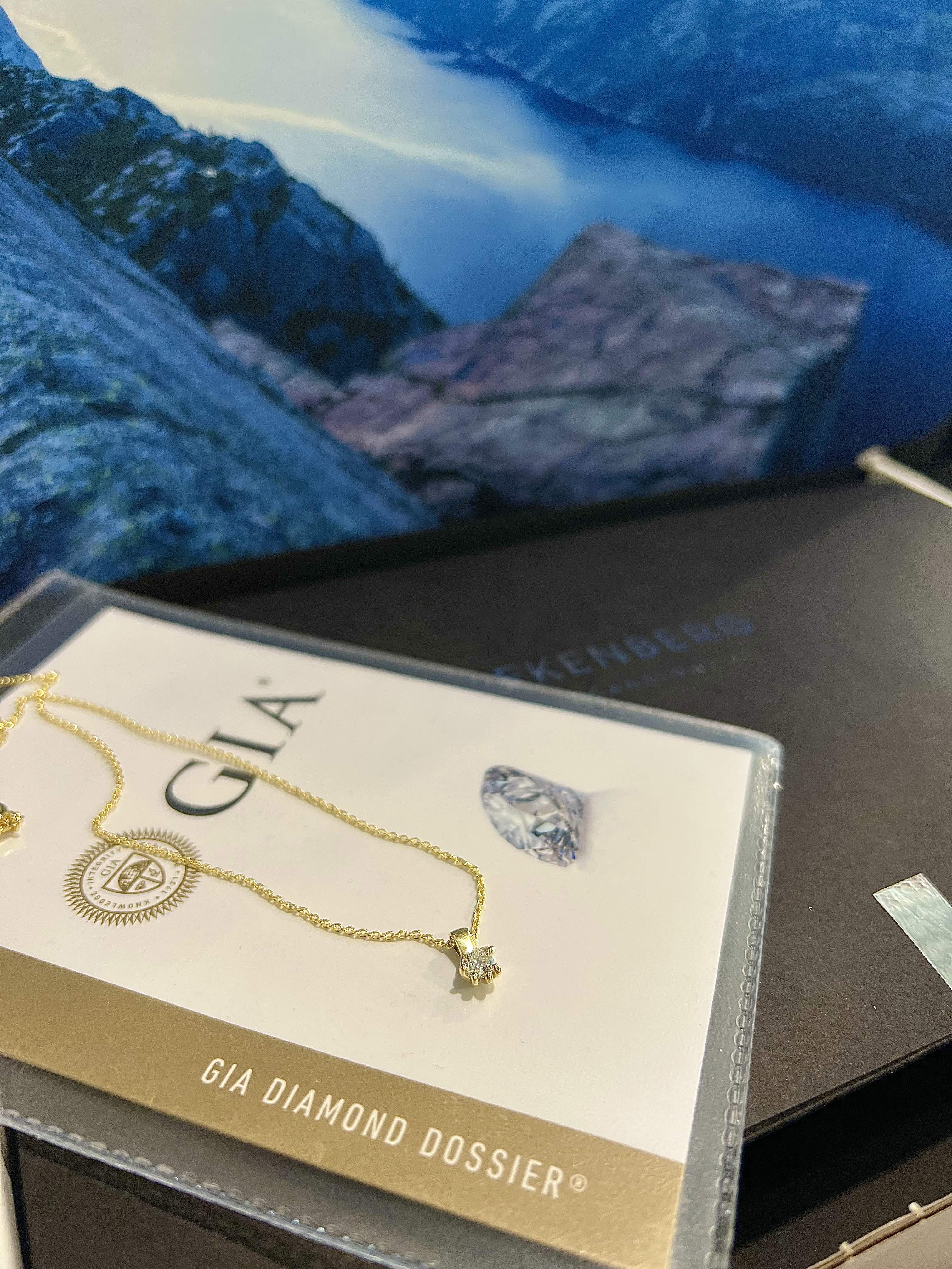 Våre diamantsmykker med sertifikat fra GIA