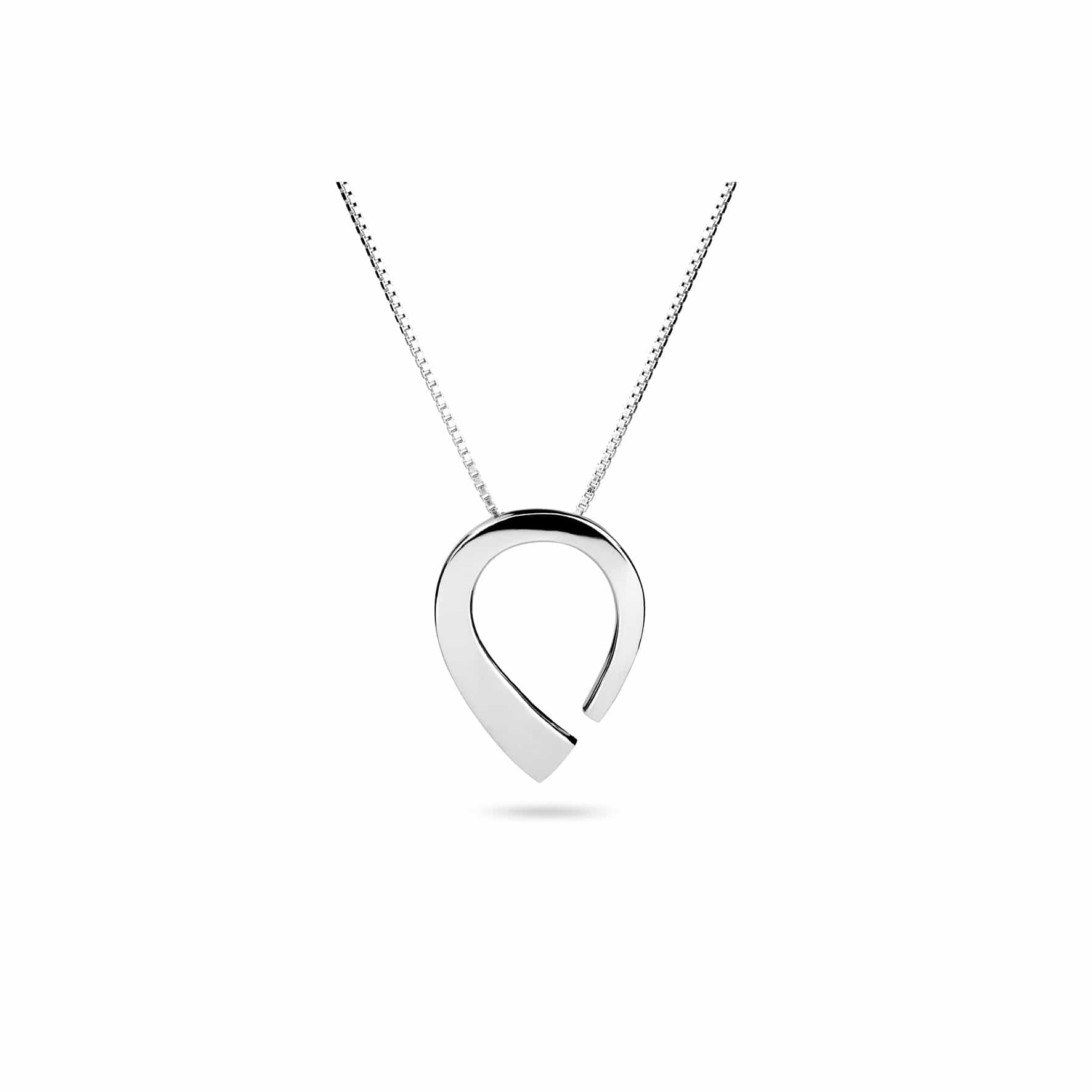 Rounded silver jewellery in Scandinavian design