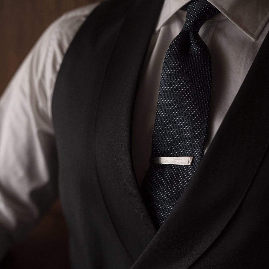 Silver tiepin in a masculine design