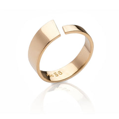 Glossy and exclusive ring from the Preikestolen design