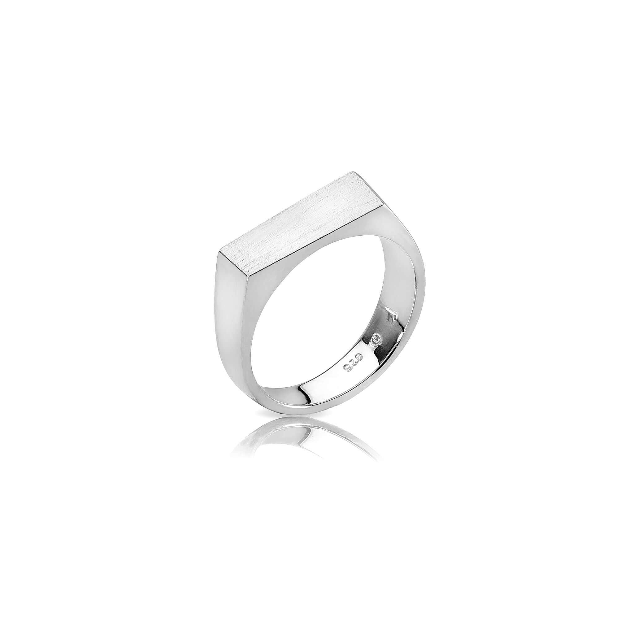Signet ring inspired by the Pulpit Rock